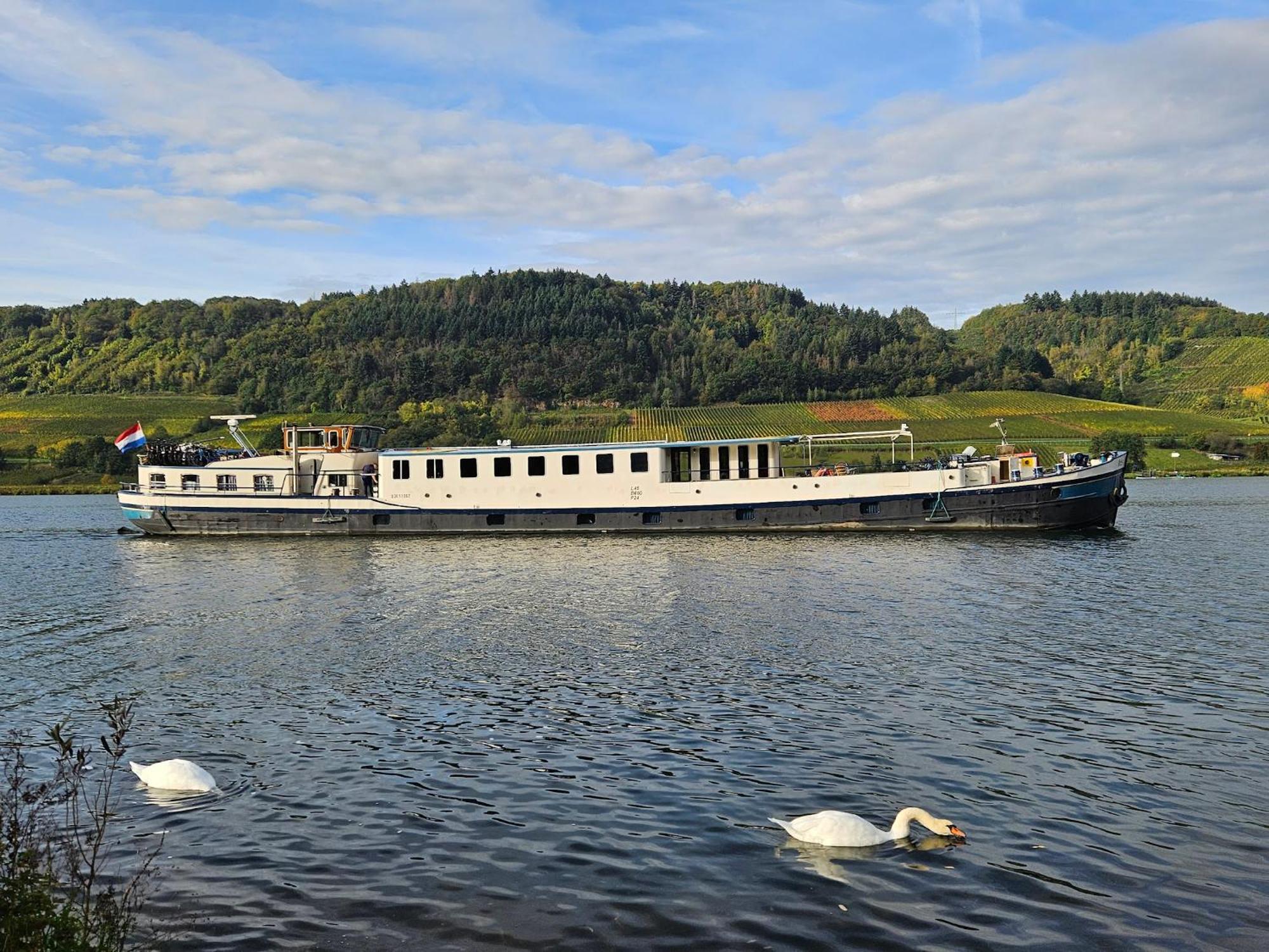 Hotelboat Iris Groningen Buitenkant foto